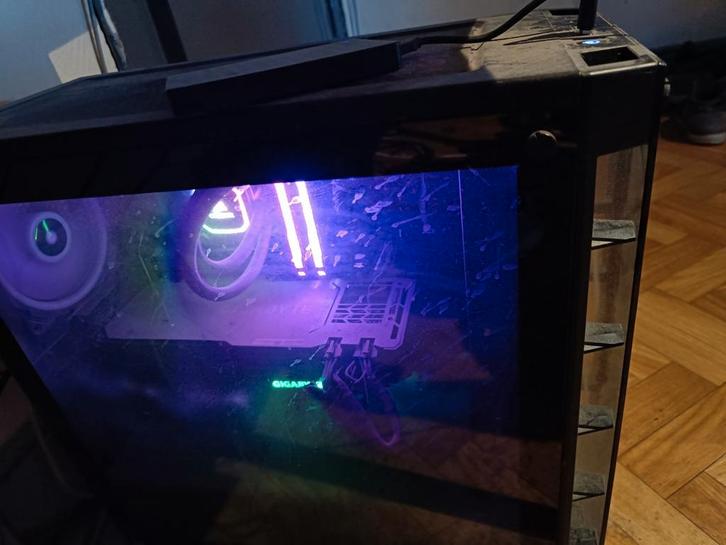 Computer + beeldschermen (i7-10700kf/GeForce RTX3070/16GB), Computers en Software, Monitoren, DVI, HDMI, VGA, Ophalen