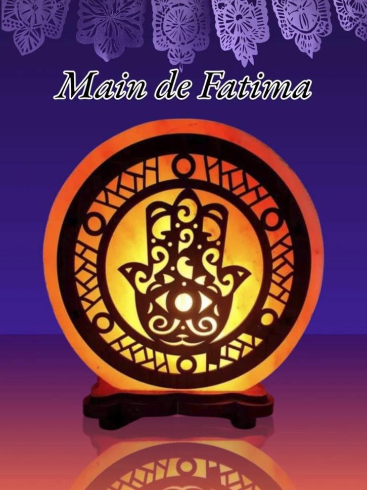 Lampe de sel motif Main de Fatima 5kg 20cm de diamètre, Maison & Meubles, Lampes | Lampes de table, Neuf, Autres matériaux, Enlèvement ou Envoi