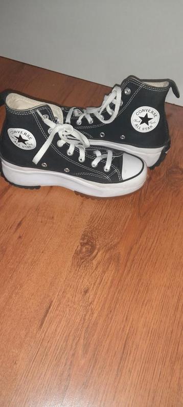 Basket converse  beschikbaar voor biedingen