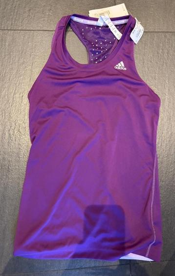 Sporttopje Adidas beschikbaar voor biedingen
