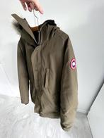 Canada Goose parka s, Ophalen, Canada goose, Gedragen, Groen