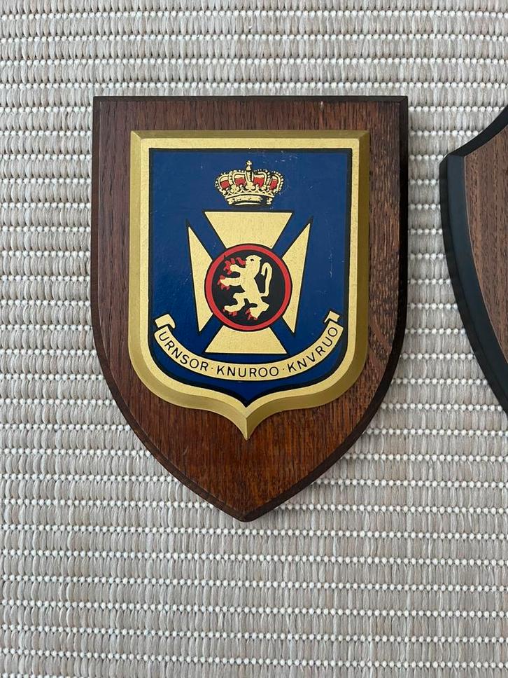 Wapenschild Defensie KNUROO & KRING RES.OFFr ANTW., Verzamelen, Militaria | Algemeen, Overige soorten, Embleem of Badge, Ophalen of Verzenden