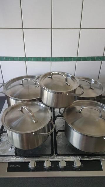 Batterie de casseroles - 5 pieces, Inox, Comme neuf, Enlèvement, Plaque céramique