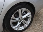 Opel Astra 1.2T ELEGANCE *CAMERA*GPS*, Te koop, Zilver of Grijs, Benzine, Break