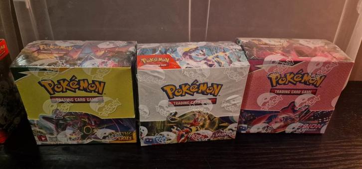 Pokemon sealed collection te koop., Collections, Cartes à jouer, Jokers & Jeux des sept familles, Neuf, Enlèvement ou Envoi