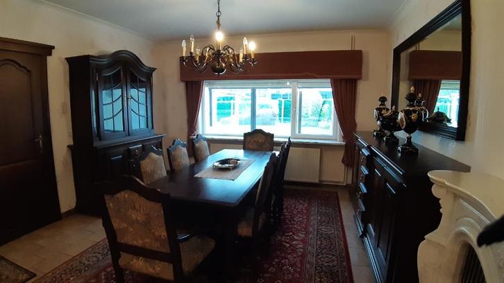 Complete eetplaats Notelaar hout, Huis en Inrichting, Complete eetkamers, Gebruikt, 4 tot 6 stoelen, Ophalen