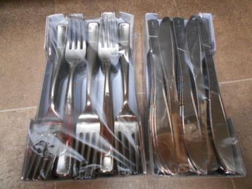 50 couteaux en plastique + 50 fourchettes en plastique Nouve, Enlèvement ou Envoi, Neuf