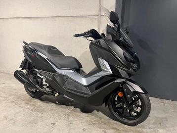 SYM Cruisym 125 mooie luxescooter (bj 2022) beschikbaar voor biedingen