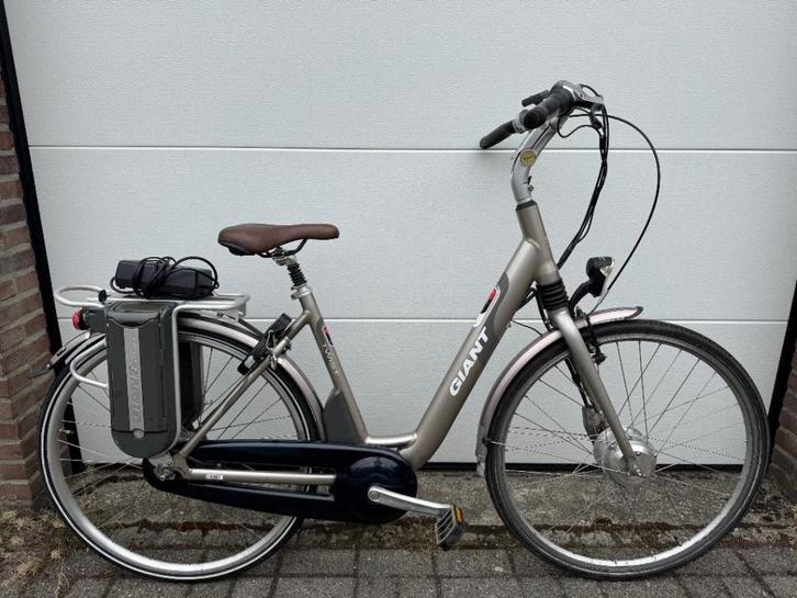 Giant Twist elektrische fiets | twee accu’s | maat M (50 cm), Fietsen en Brommers, Elektrische fietsen, Giant, Ophalen