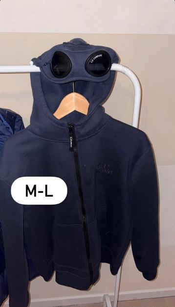 Trui te koop ( cp company) beschikbaar voor biedingen