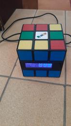 Radio réveil Rubiks cube parfait état, Enfants & Bébés, Comme neuf, Enlèvement ou Envoi