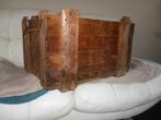 oude houten kist krat in hout koffer met handvaten koord, Huis en Inrichting, Woonaccessoires | Kisten, Ophalen