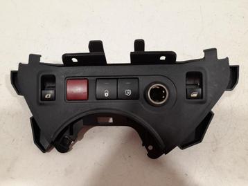 BEDIENINGSPANEEL ELEKTRISCHE RAMEN Peugeot (9680931977) beschikbaar voor biedingen