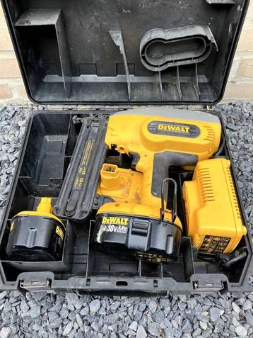 Dewalt nagelschieter beschikbaar voor biedingen