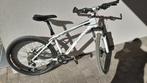 Montebike met fietsendrager voor auto, Ophalen, Zo goed als nieuw