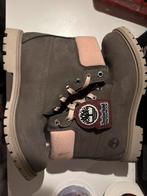 Timberlands gris avec rose saumon, Vêtements | Femmes, Chaussures, Enlèvement, Comme neuf, Gris