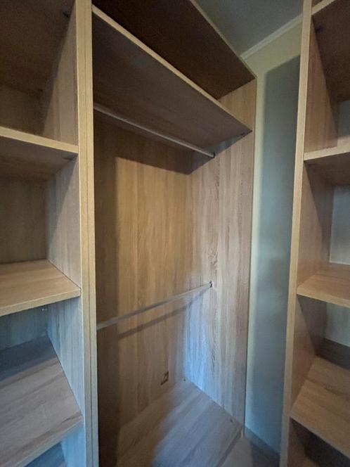 150 € Armoire ouverte avec tringles – Très bon état, Huis en Inrichting, Kasten | Kleerkasten, Zo goed als nieuw, Ophalen