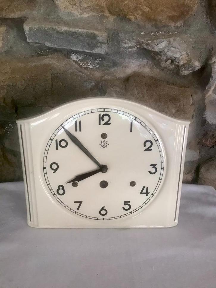 Magnifique horloge ancienne en céramique, Antiquités & Art, Antiquités | Horloges, Enlèvement ou Envoi