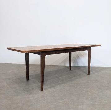 Vintage salontafel  beschikbaar voor biedingen