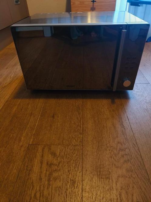 Combi microgolfoven Koenic KMW 255, Elektronische apparatuur, Microgolfovens, Zo goed als nieuw, Vrijstaand, Combi-microgolfoven