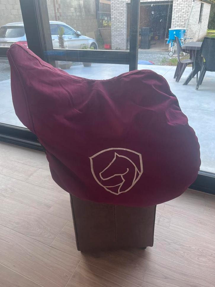 Springzadel 17,5, Dieren en Toebehoren, Paarden en Pony's | Overige Paardenspullen, Zo goed als nieuw, Ophalen