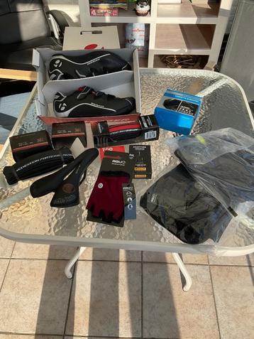 Accessoires  beschikbaar voor biedingen
