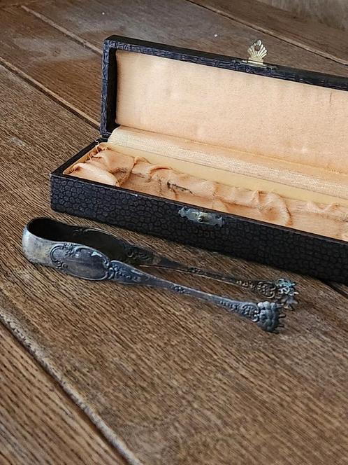 Antiek verzilverd suikertangetje in originele doos: ca. 1920, Antiek en Kunst, Antiek | Zilver en Goud, Ophalen