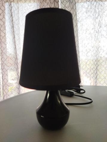 lampe de chevet noire