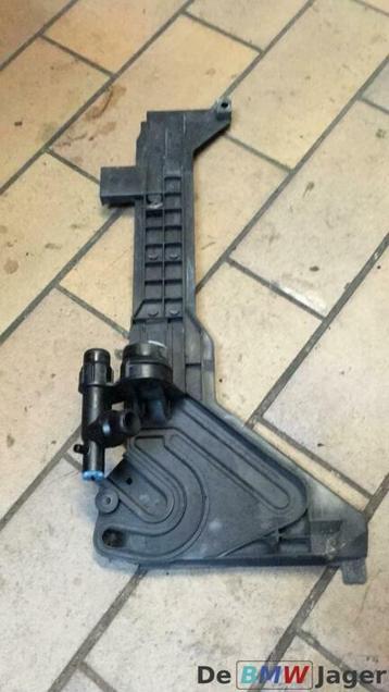 Radiatorsteun BMW 3-serie E46 Z4 E85 E86 17112248408 beschikbaar voor biedingen