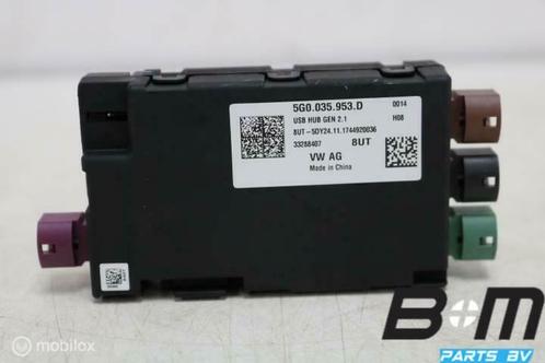 USB hub met spanningsomvormer VW Passat B8 5G0035953D, Auto-onderdelen, Overige Auto-onderdelen, Gebruikt
