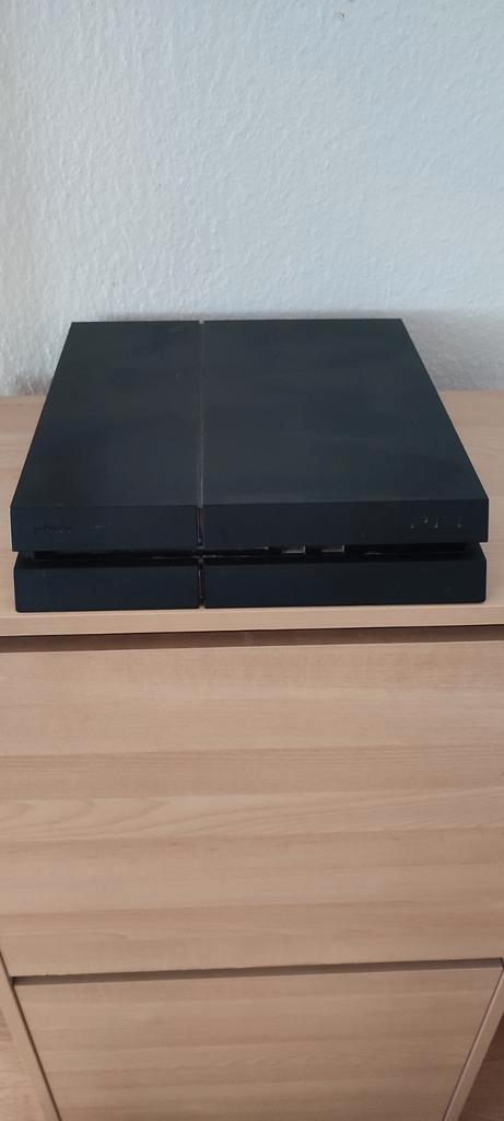 PlayStation 4 schoongemaakt met 3 controllers en 10 games, Games en Spelcomputers, Spelcomputers | Sony PlayStation 4, Zo goed als nieuw