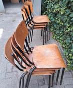 Vintage houten schoolstoelen en stapelstoelen, Ophalen