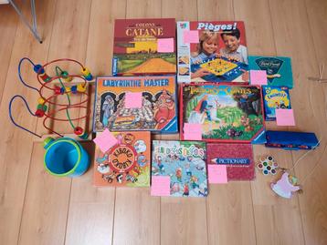 Série de jeux de société enfant et divers autres jouets beschikbaar voor biedingen