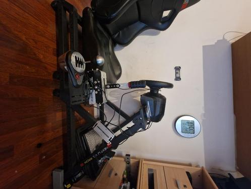 Ensemble simracing next level racing et thrustmaster, Games en Spelcomputers, Spelcomputers | Sony Consoles | Accessoires, Zo goed als nieuw