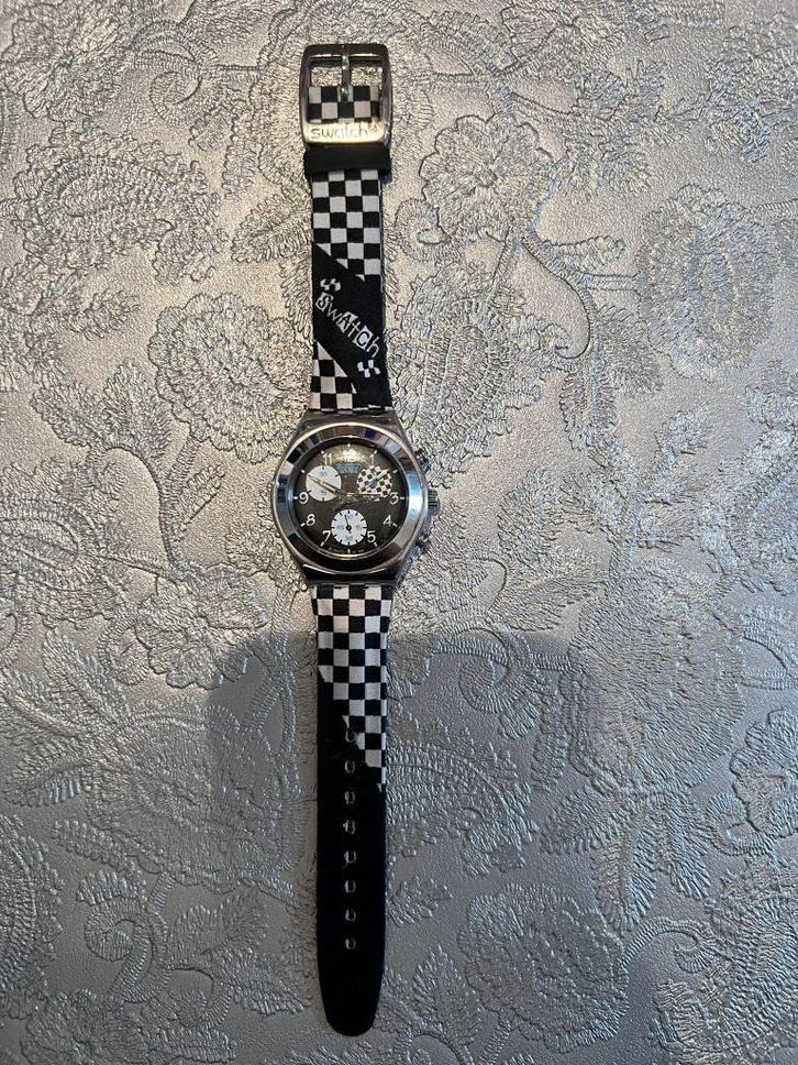 Swatch irony Horloge Zwart-Wit Race Design, Handtassen en Accessoires, Horloges | Antiek, Polshorloge, Overige merken, Staal, Voor 1900