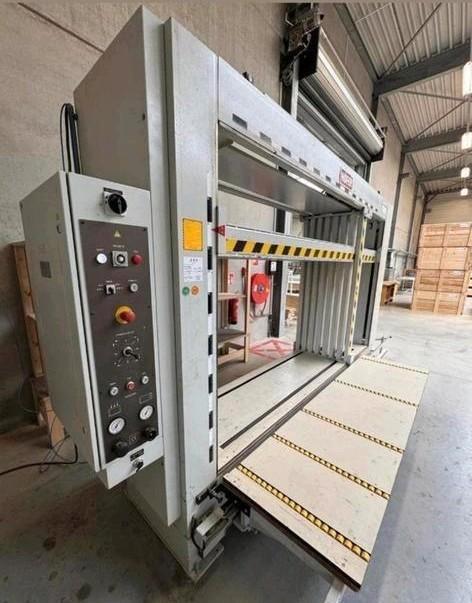 Höfer corpus pers kasten pers, Doe-het-zelf en Bouw, Gereedschap | Overige machines, Ophalen