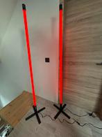 Lot de 2 tubes neons sur pieds rouge, Enlèvement ou Envoi, Comme neuf, Couleur