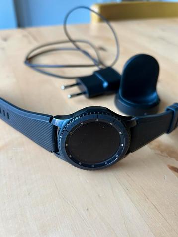 Samsung Gear S3 frontier beschikbaar voor biedingen