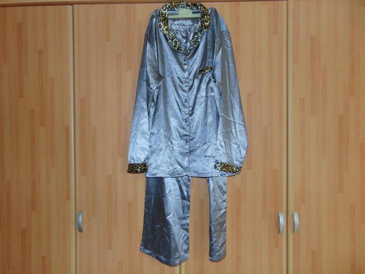 Pyjama satijn look maat L nieuw, Kleding | Dames, Pyjama's, Nieuw, Maat 42/44 (L), Ophalen of Verzenden