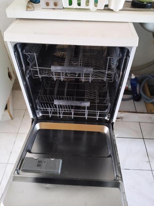 AEG vaatwasser, Elektronische apparatuur, Vaatwasmachines, Gebruikt, Tussenbouw, 85 tot 90 cm, 60 cm of meer, Eco programma, Ophalen