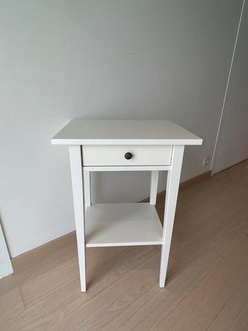 Ikea Hemnes nachtkastje beschikbaar voor biedingen