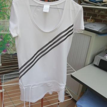 T-shirt wit stropkoord streep zwart print Adidas mt 38