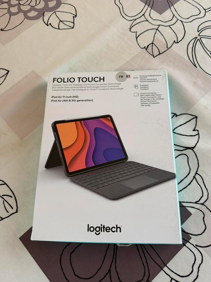 Logitech Folio Touch toetsenbord/hoes ipad air 11inch, Computers en Software, Tablet-hoezen, Ophalen