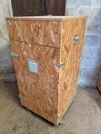 Armoire sellerie sur roulettes, Enlèvement, Comme neuf