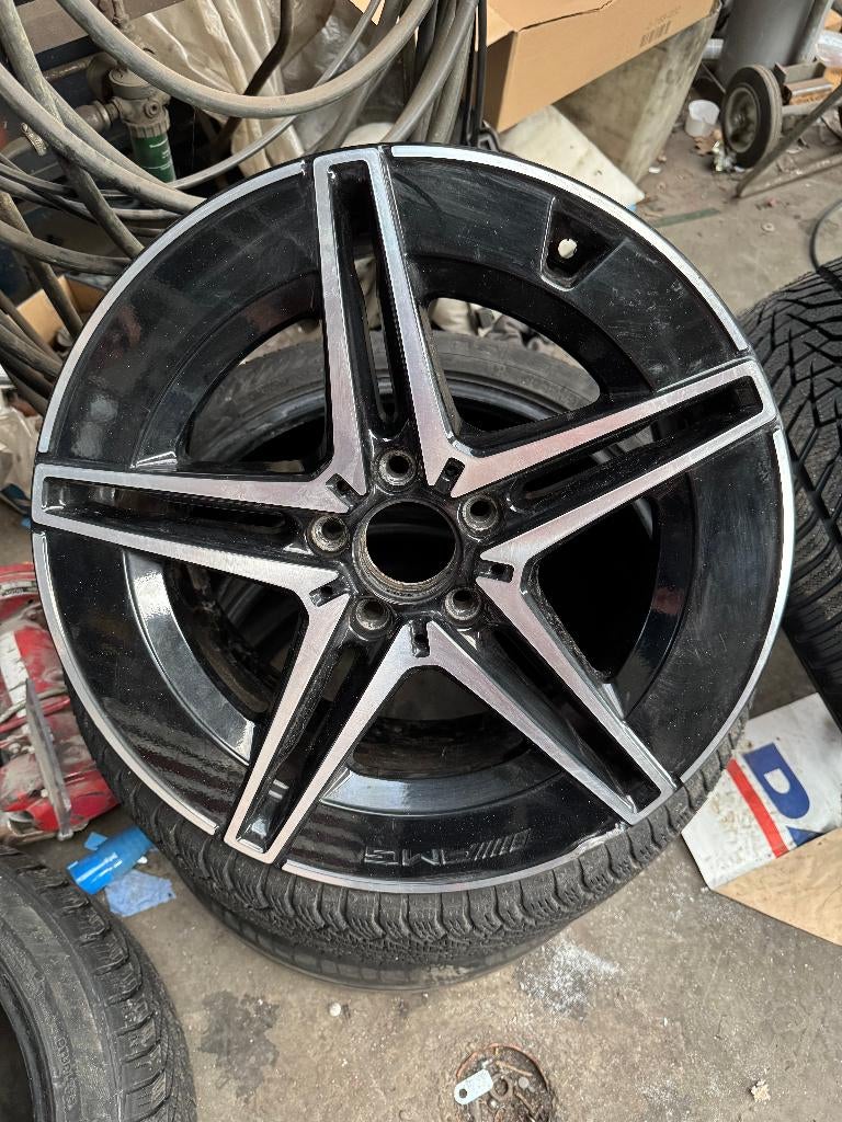 5 spaaks 18 inch amg velg 9J18 met lichte schade, Auto-onderdelen, Ophalen, 18 inch, 255 mm, Velg(en)