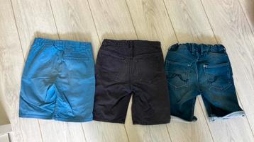 3 shorten maat 134 beschikbaar voor biedingen