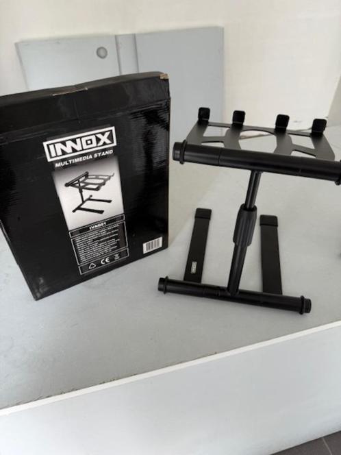 Innox IVA051 laptop en tablet stand ( Voor DJ of andere ), Computers en Software, Laptopstandaarden, Zo goed als nieuw, In hoogte verstelbaar