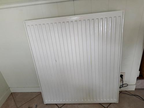 Radiator (80x90), Doe-het-zelf en Bouw, Verwarming en Radiatoren, Gebruikt, Radiator, 80 cm of meer, 60 tot 150 cm, Ophalen