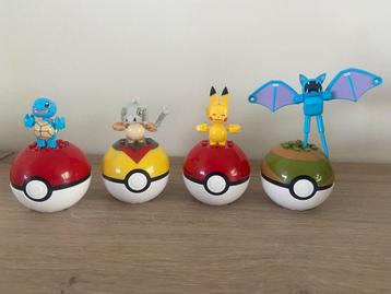 Set van 4x Pokéball met figuur, Enlèvement ou Envoi, Comme neuf
