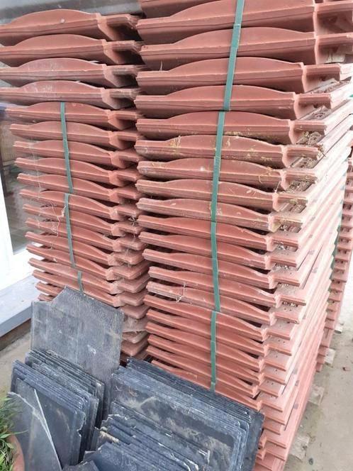 Excédent de grandes tuiles NEUVES!, Bricolage & Construction, Tuiles & Revêtements de toit, Neuf, Tuiles, Enlèvement